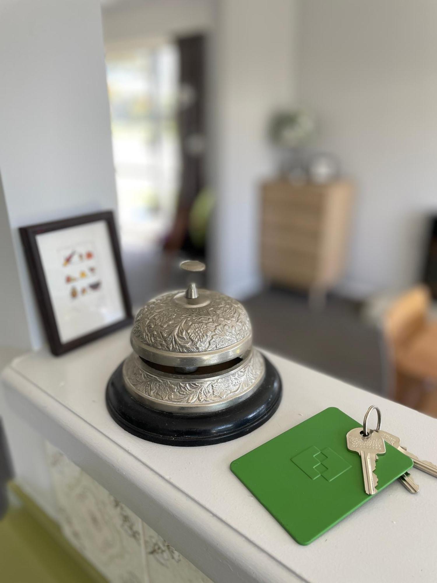 Green Door - One Bedroom Apartment ファカタネ エクステリア 写真